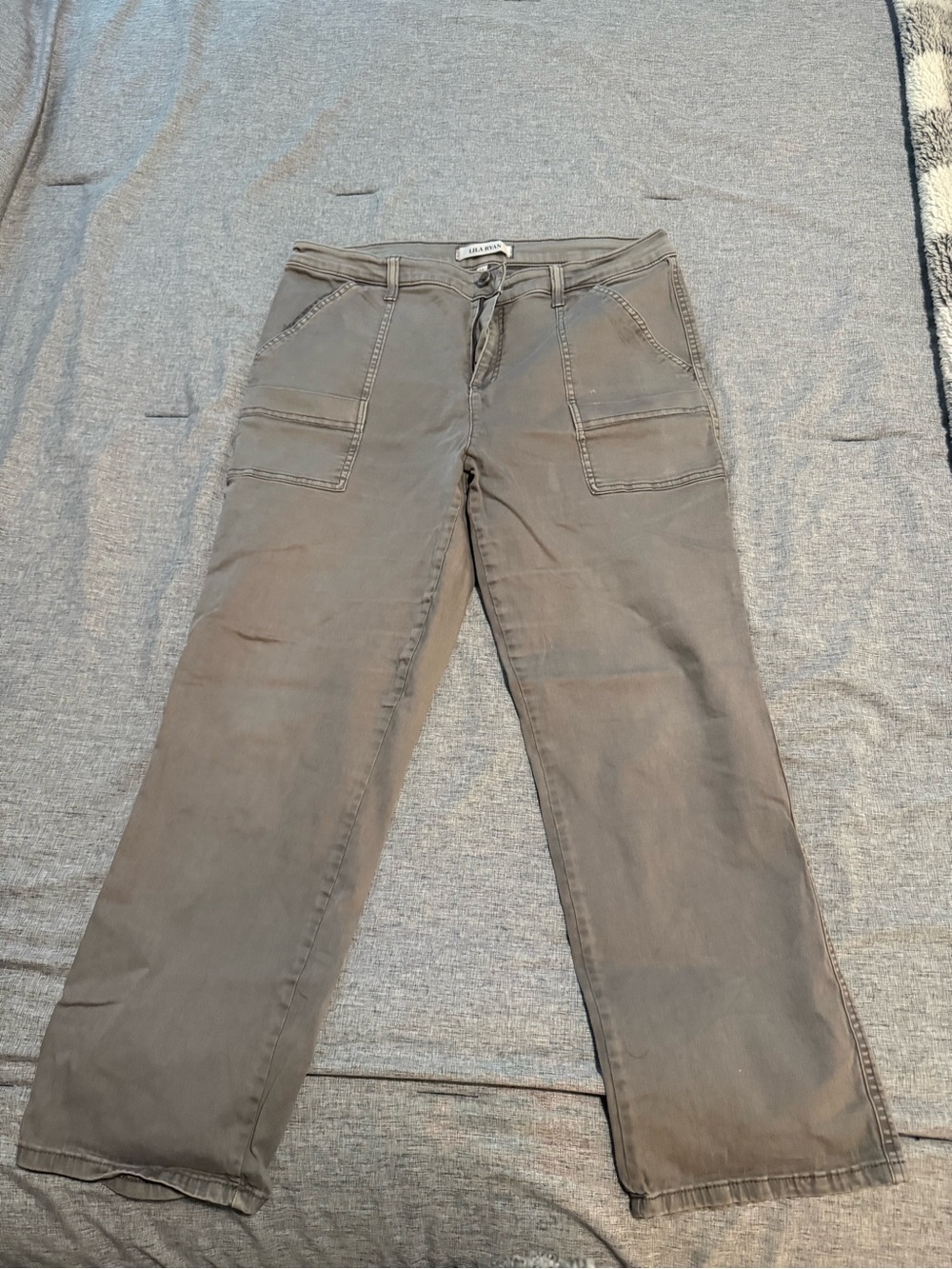 LILA RYAN Women's Straight-Leg Utility Pants in Gray